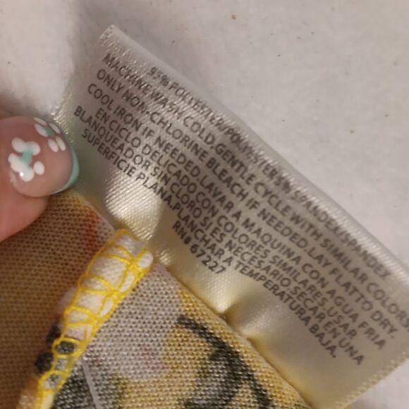 Bobbie Brooks Bell Sleeve Asymmetrical Tunic Top - Picture 5 of 7